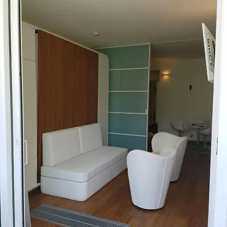 T-suite Hotel 4*