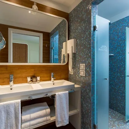 Hotel T-suite 4*